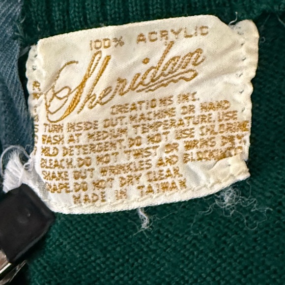 Vintage 60s Sheridan Creations Inc Elegant Green Turtleneck Sweater S or M - Picture 5 of 6